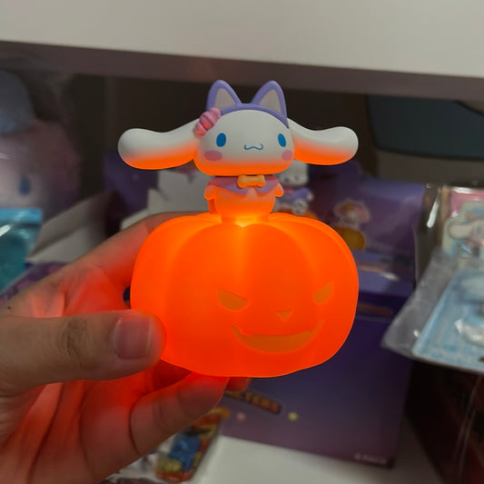 Sanrio halloween pumpkin light