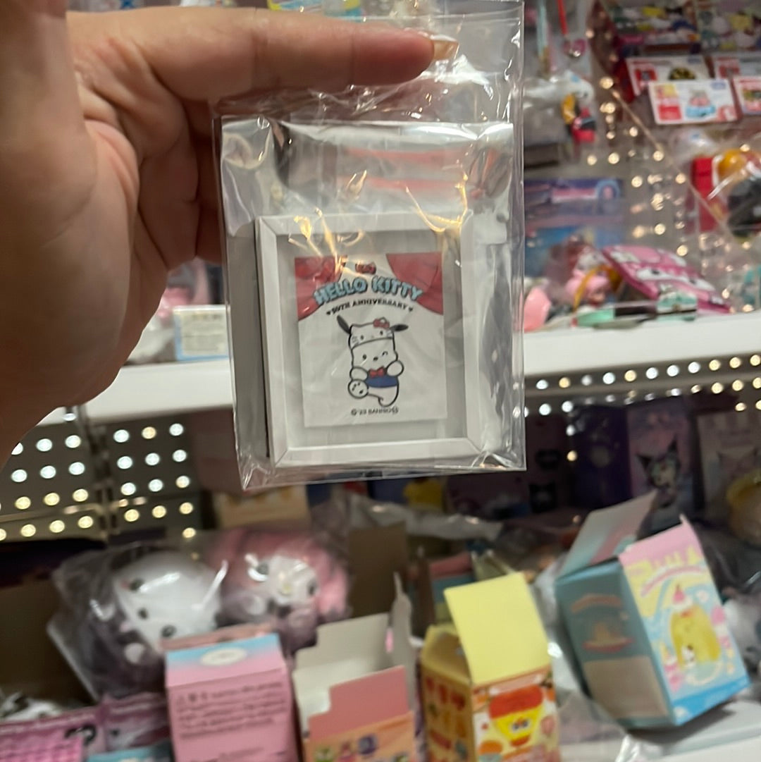 Hello Kitty 50th anniversary fridge magnets confirmed blind bag Kuromi Dear Daniel Pochacco