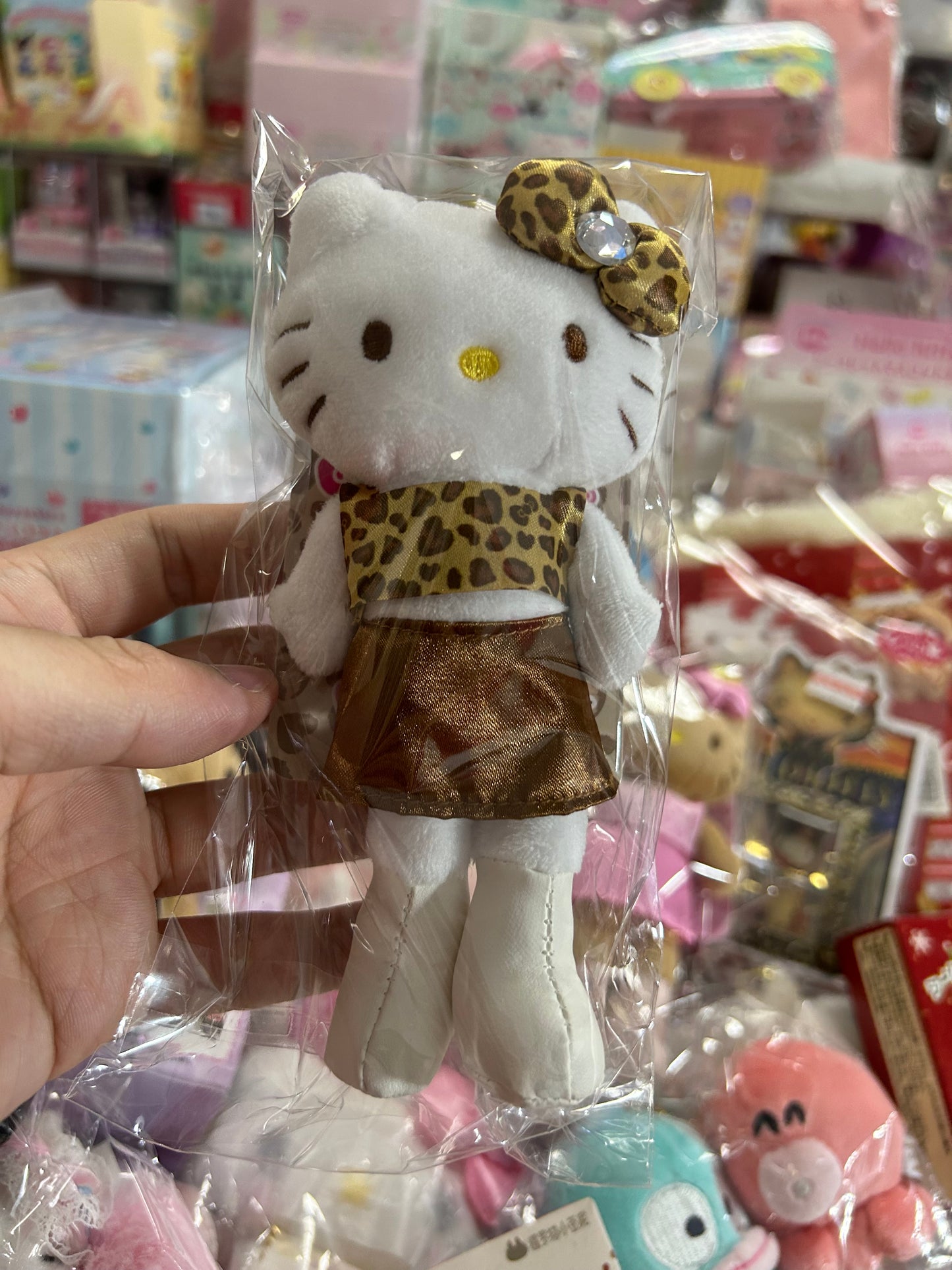 NIC & Hello Kitty lady series keychain plush