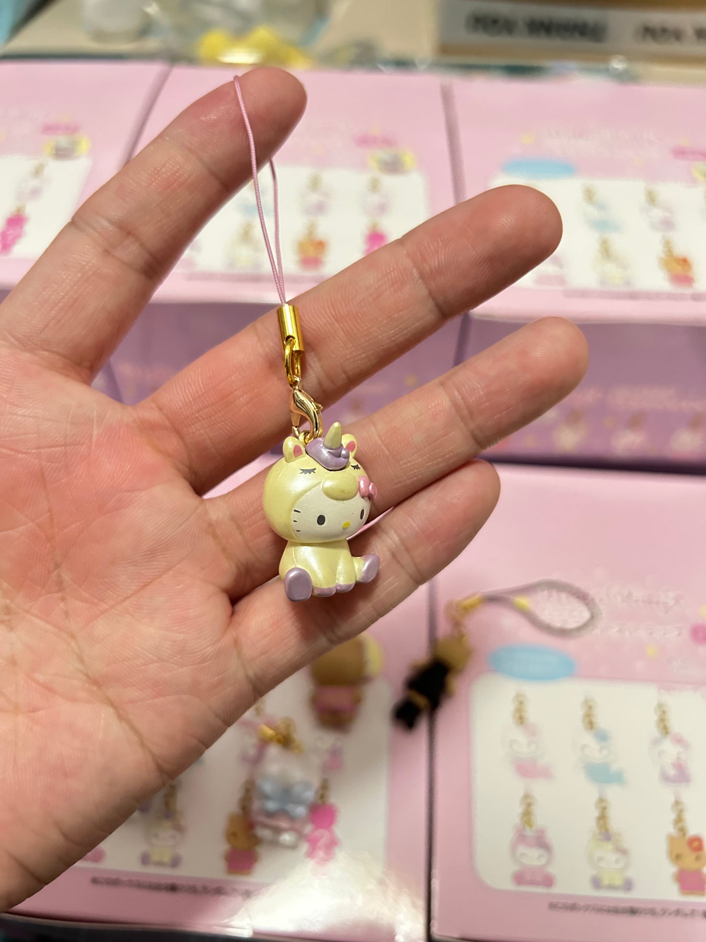 NIC Sanrio characters Hello Kitty phone charms blind box