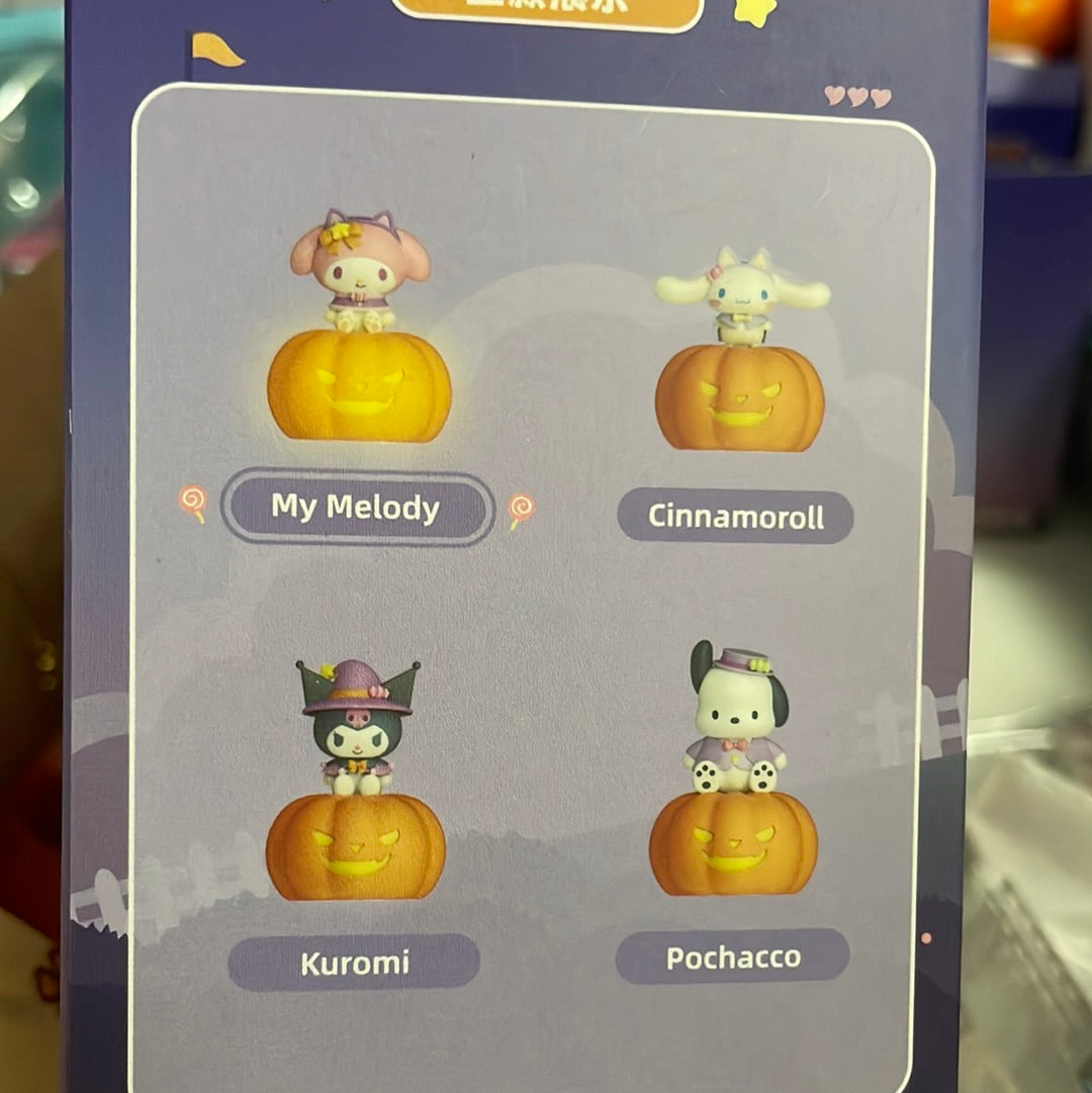 Sanrio halloween pumpkin light