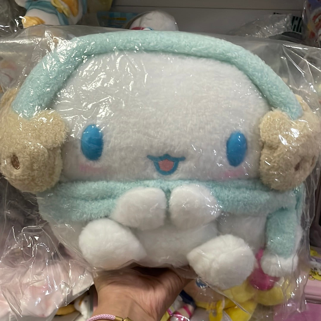 Cinnamoroll winter plush