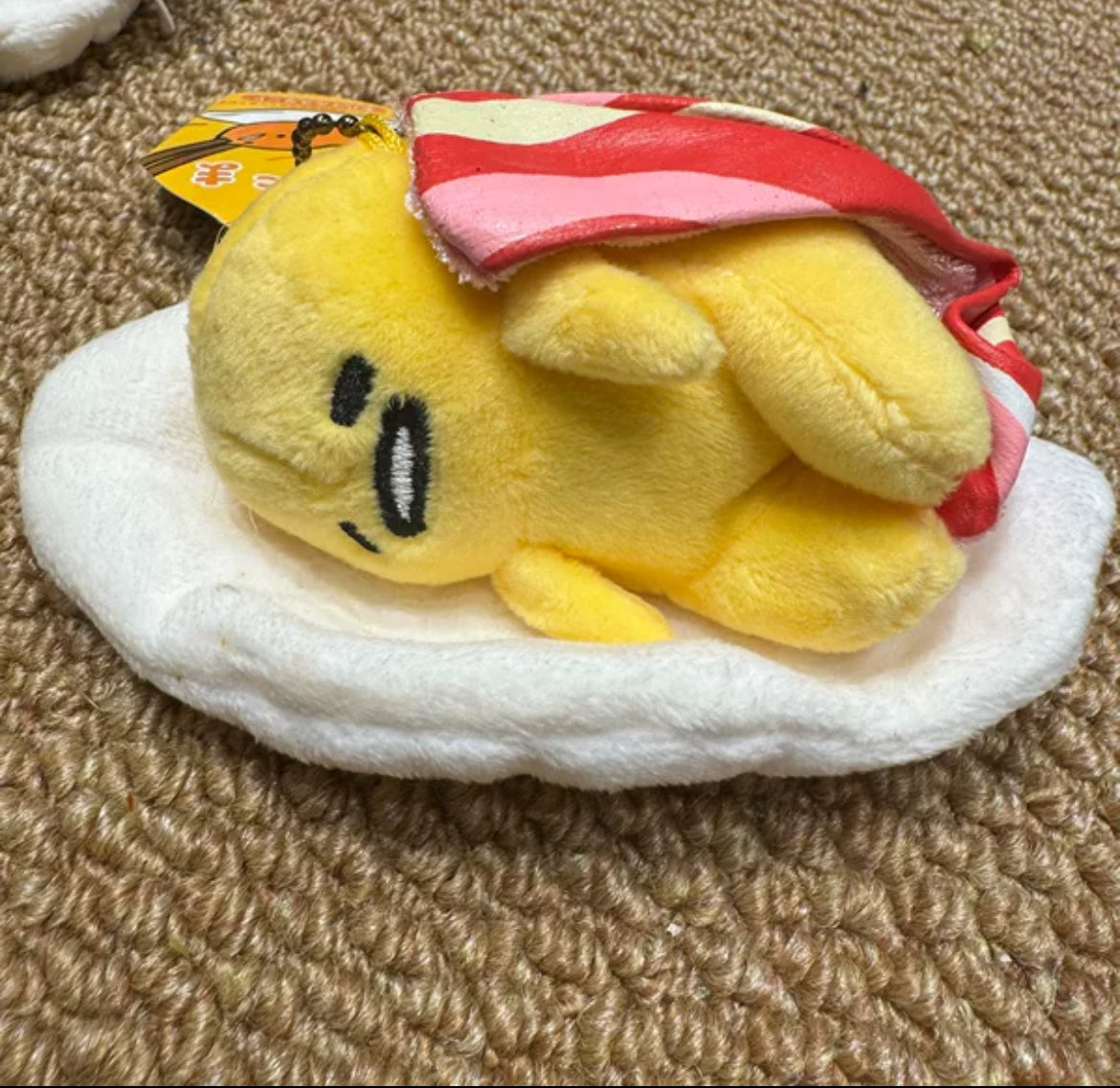 Preorder Gudetama plushies