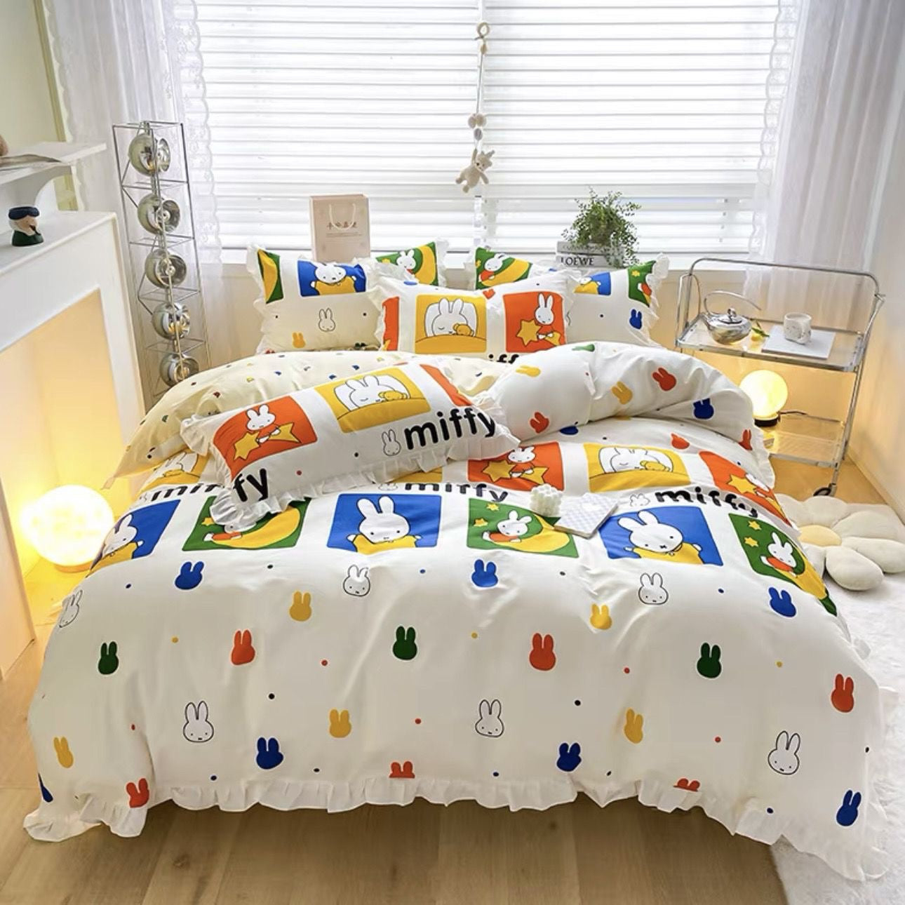 Miffy bed sheet （ 2 pillow cases & 1 bed sheet）