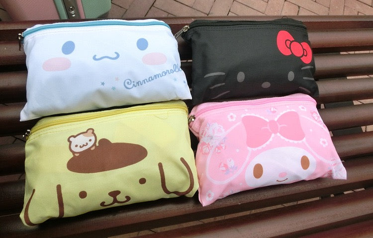 HP90 Sanrio foldable travel bag😍 size:22*14cm  open size:45*30*20cm