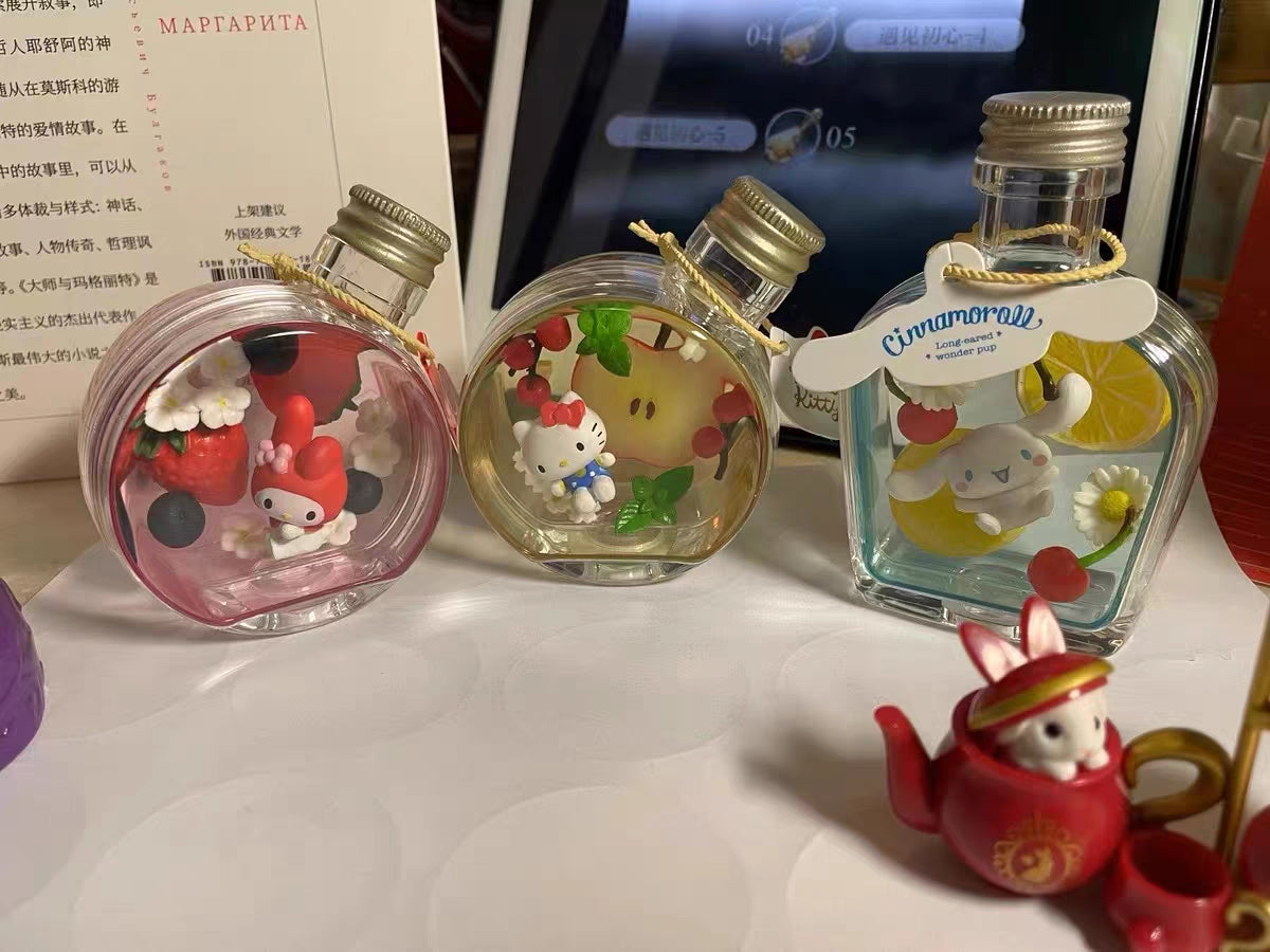 Sanrio blind box, miniature bottle, eating and playing toys, healing system, small ornaments